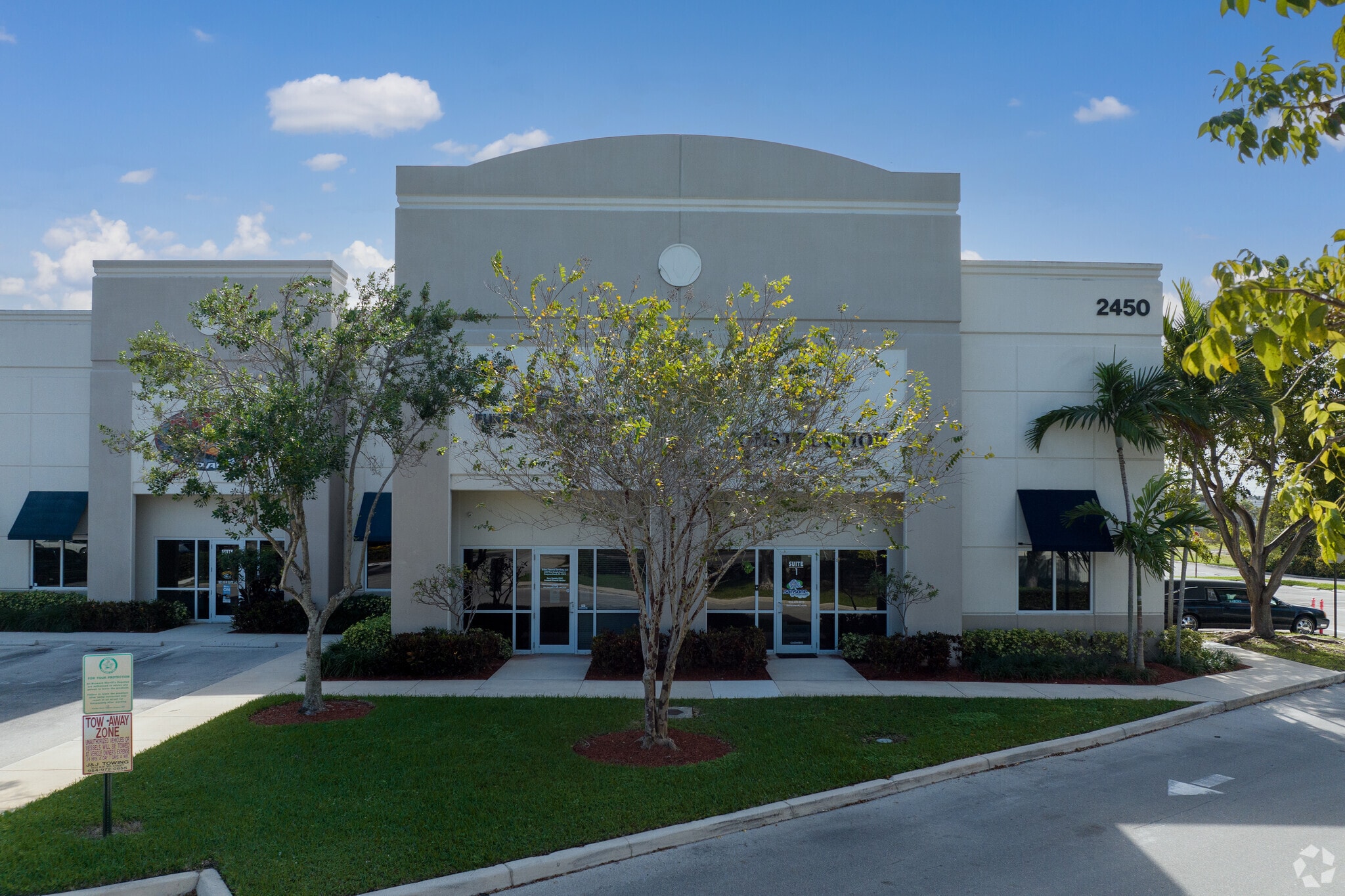 2450 W Sample Rd, Pompano Beach, FL for lease Building Photo- Image 1 of 14