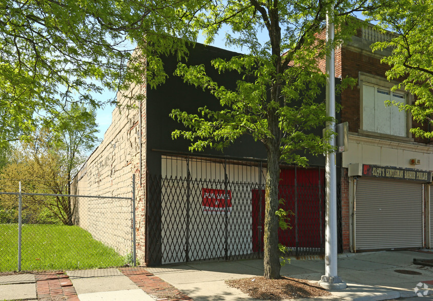 14326-14332 E Jefferson Ave, Detroit, MI for sale - Building Photo - Image 1 of 5