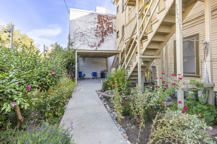 704 20th St, Sacramento, CA for sale - Building Photo - Image 3 of 14