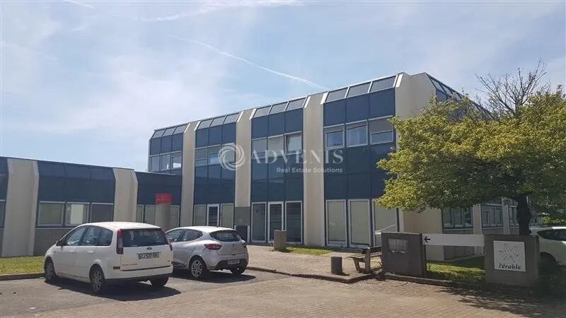 Office in Nantes for lease - Building Photo - Image 3 of 4