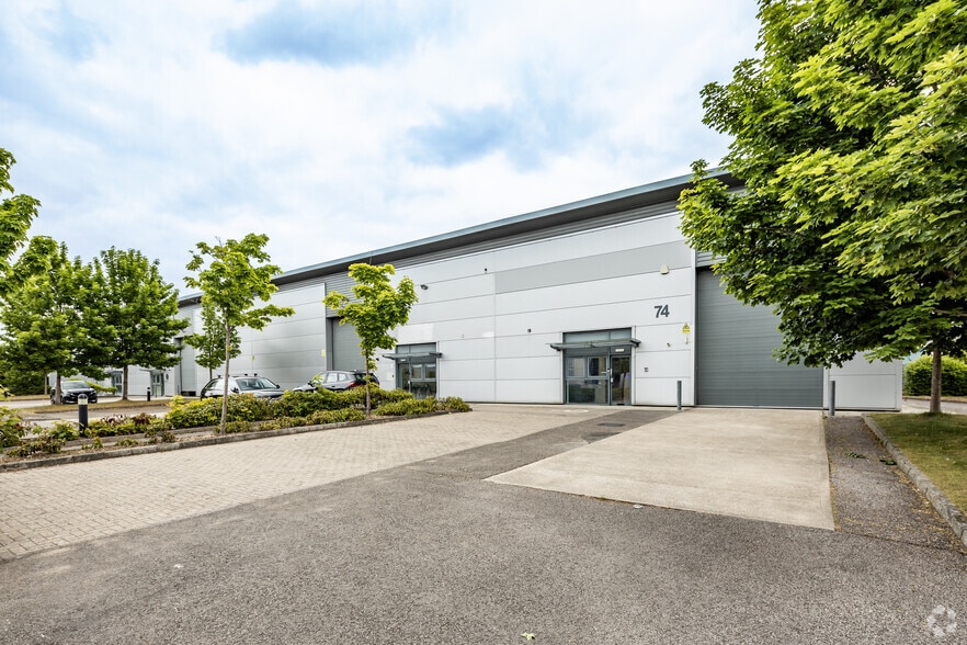 Unit 80, Venture Pont West, Liverpool for lease - Building Photo - Image 1 of 8