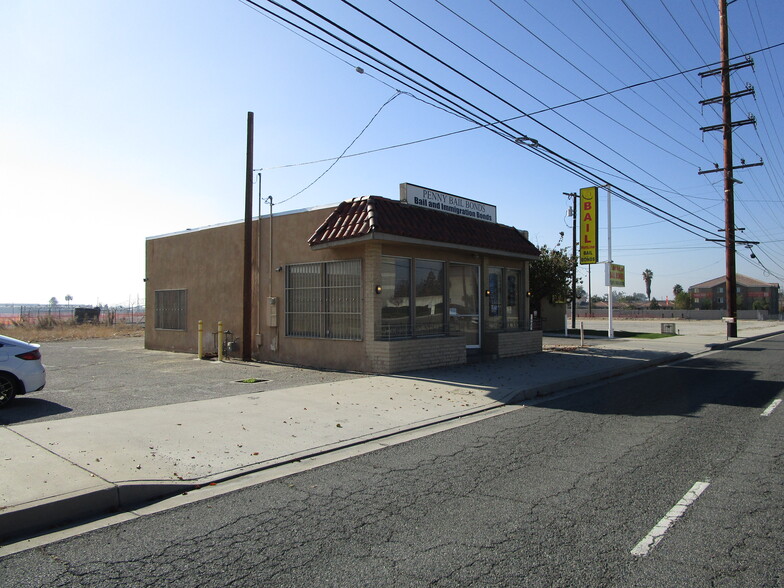 631 E Rialto Ave, San Bernardino, CA for sale - Building Photo - Image 1 of 1