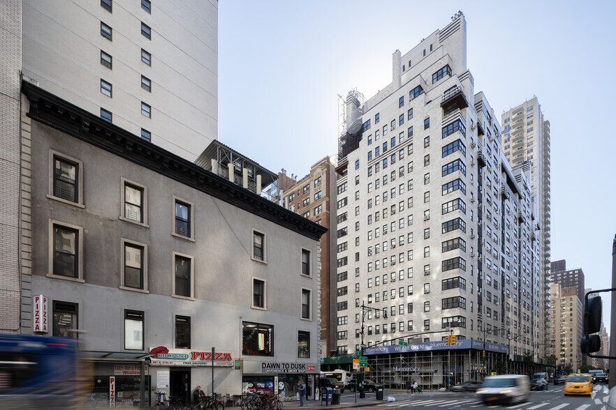 400 E 57th St, New York, NY for lease - Building Photo - Image 2 of 5