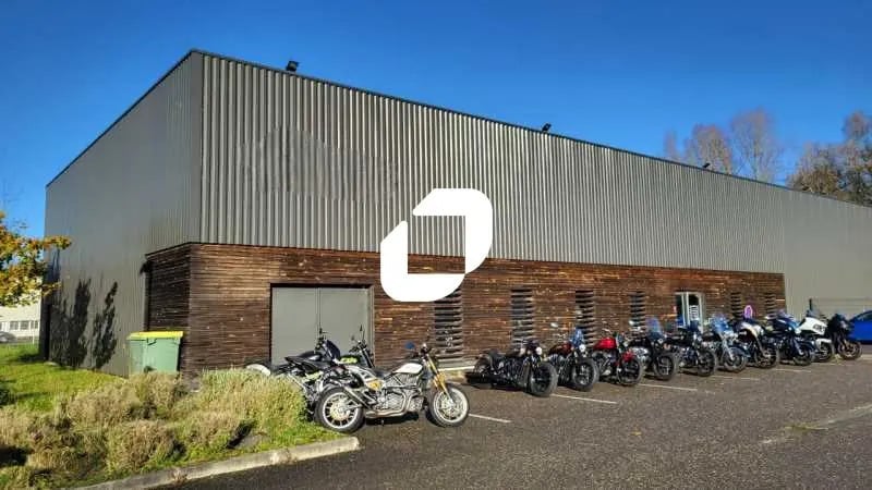 Retail in Mérignac for lease - Building Photo - Image 1 of 13