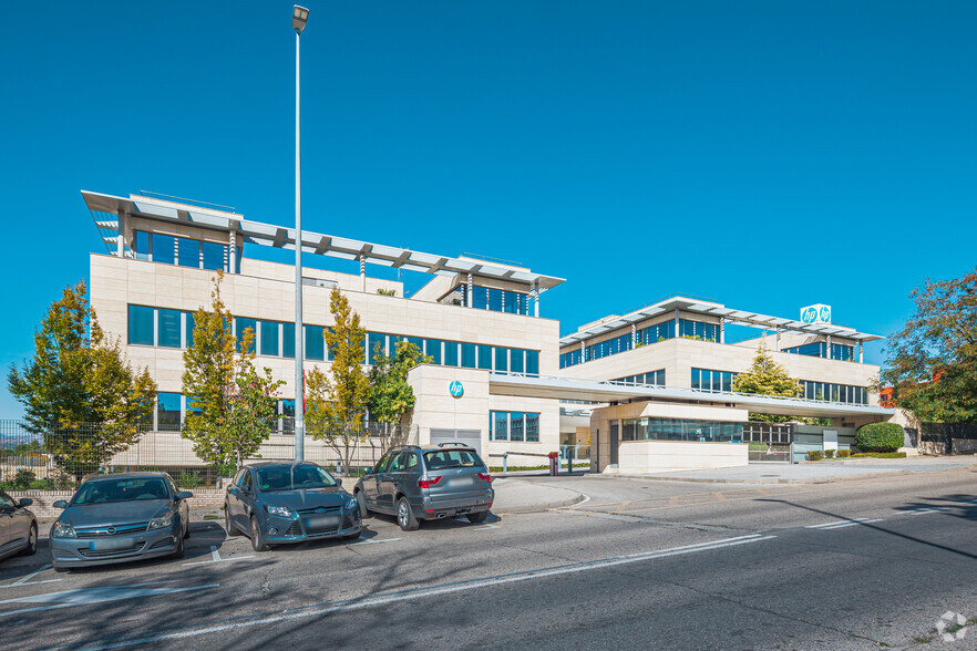 Calle José Echegaray, 18, Las Rozas de Madrid, Madrid for lease - Primary Photo - Image 1 of 4