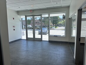 5555 E Slauson Ave, Commerce, CA for lease Lobby- Image 2 of 6