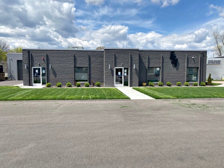 920 Second Ave, Coraopolis, PA for sale - Primary Photo - Image 1 of 1