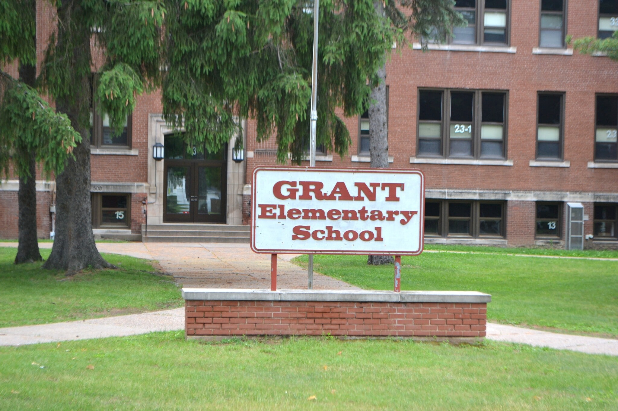500 N 4th Ave, Wausau, WI for sale Primary Photo- Image 1 of 54