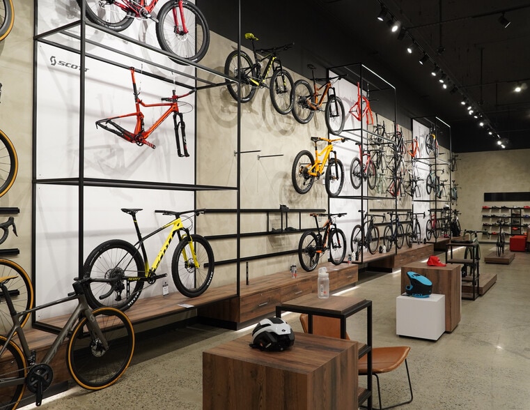 2099 Mount Diablo Blvd, Walnut Creek, CA for sale - Interior Photo - Image 2 of 5