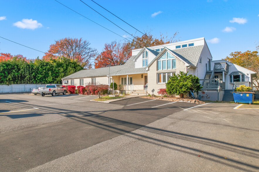 1818 Oak Tree Rd, Edison, NJ for lease - Building Photo - Image 2 of 30