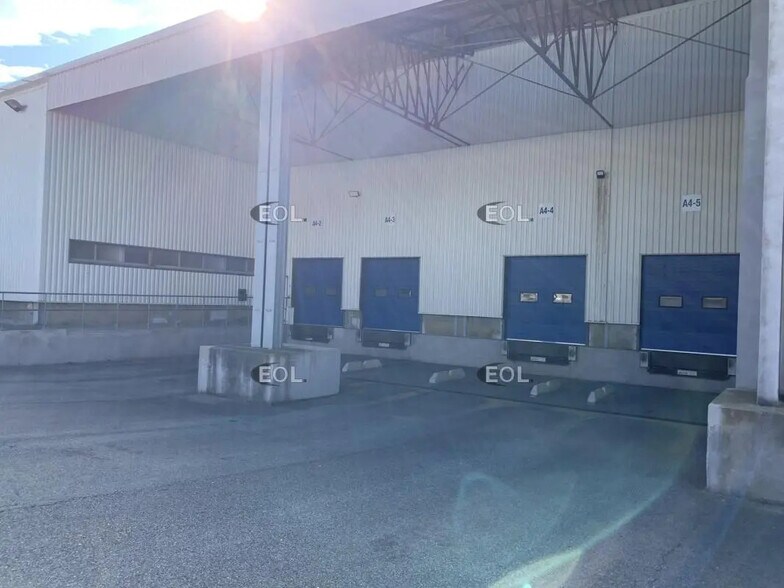 Industrial in Nîmes for lease - Building Photo - Image 2 of 7