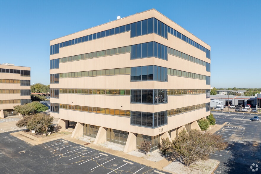 Value-Add DFW Office Portfolio portfolio of 2 properties for sale on LoopNet.com - Building Photo - Image 1 of 25