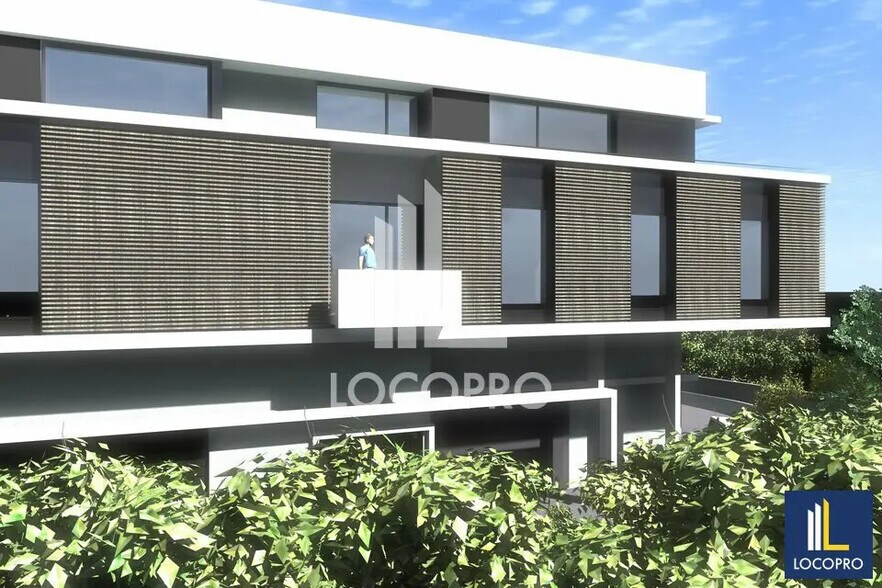 Flex in Mougins for lease - Building Photo - Image 2 of 4