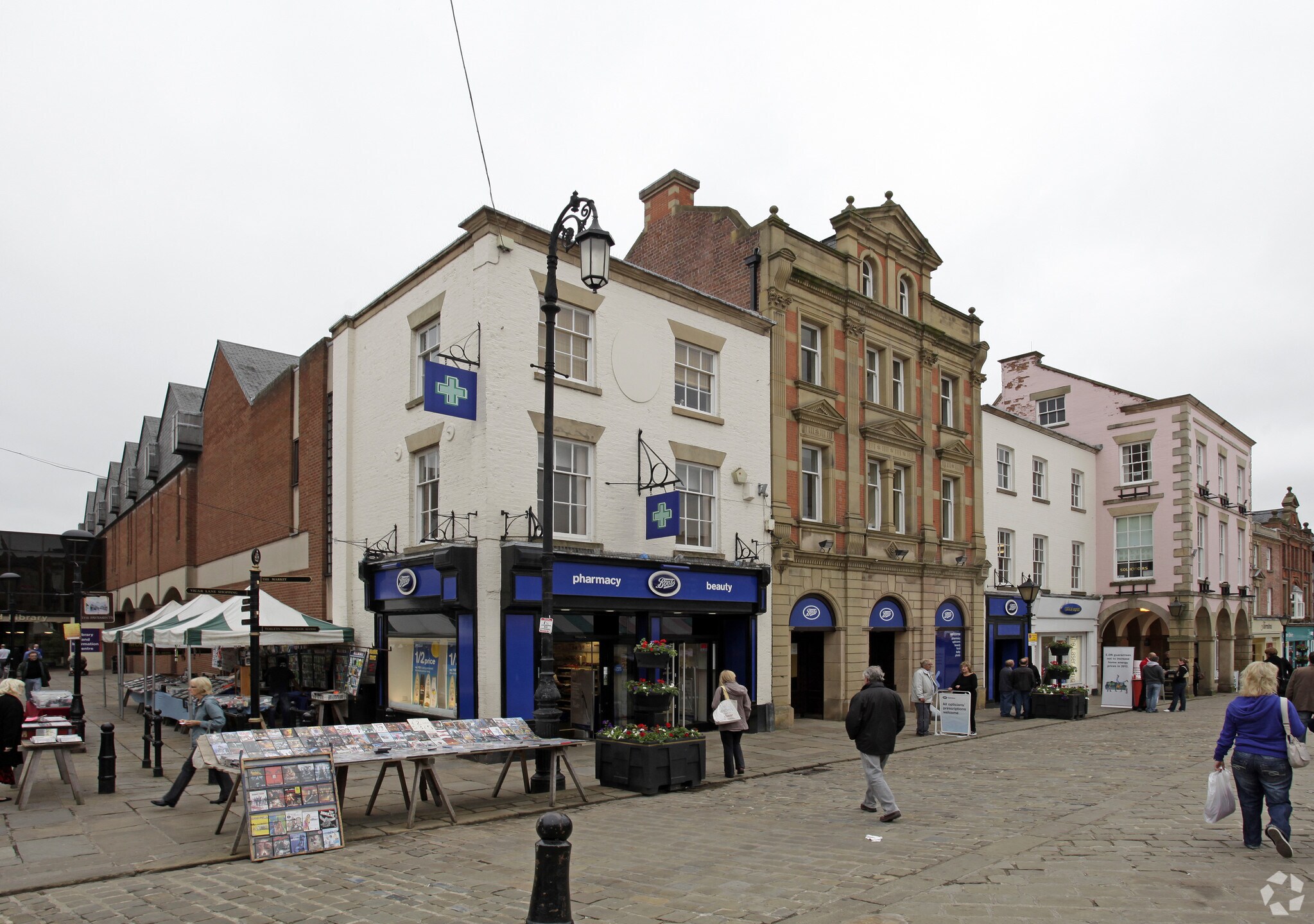Middle Pavement, Chesterfield for sale Primary Photo- Image 1 of 1
