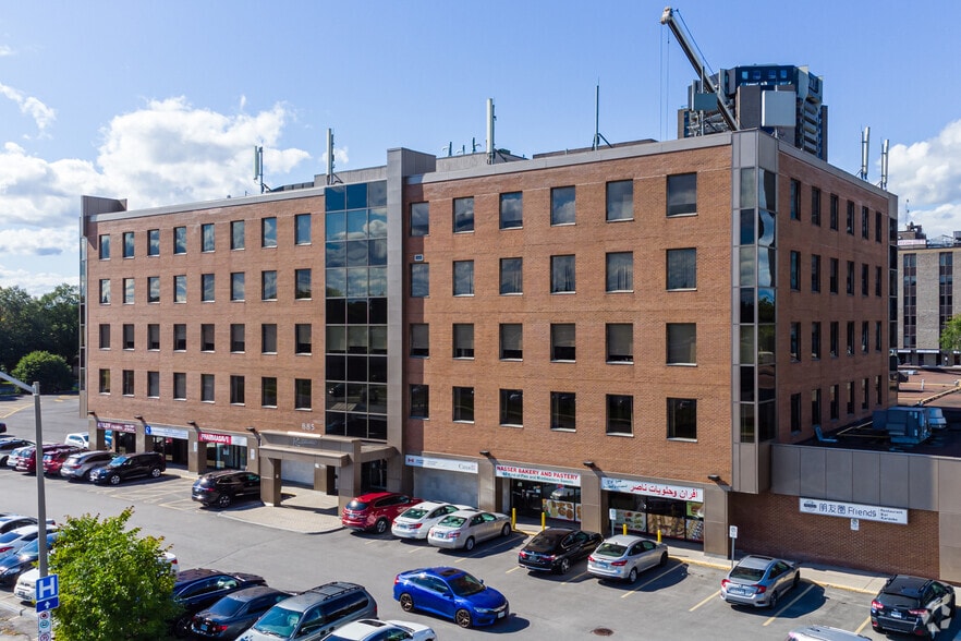 885 Meadowlands Dr, Ottawa, ON for lease - Building Photo - Image 2 of 7
