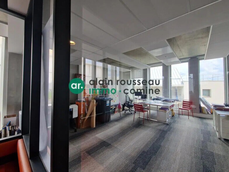 Retail in Angers for sale - Interior Photo - Image 2 of 4