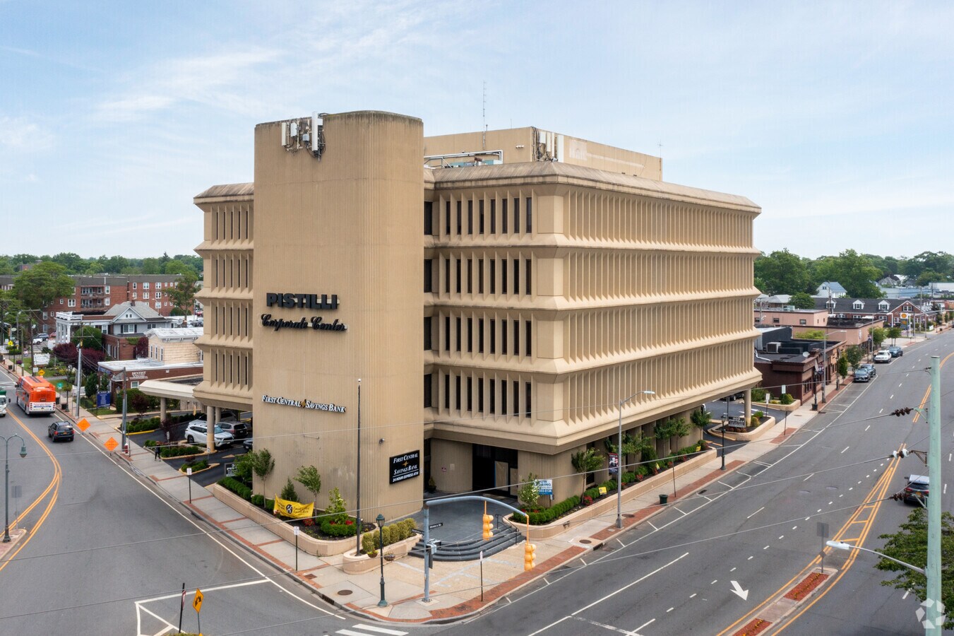 303 Merrick Rd, Lynbrook, NY 11563 Pistilli Corporate Center