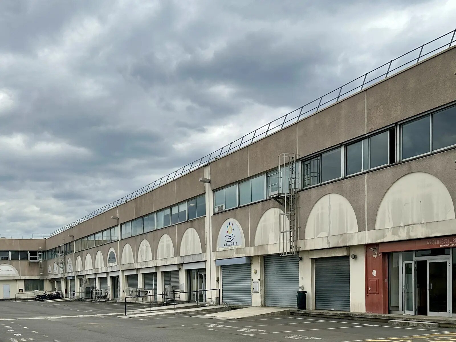 Flex in Ivry-sur-Seine for sale Building Photo- Image 1 of 8