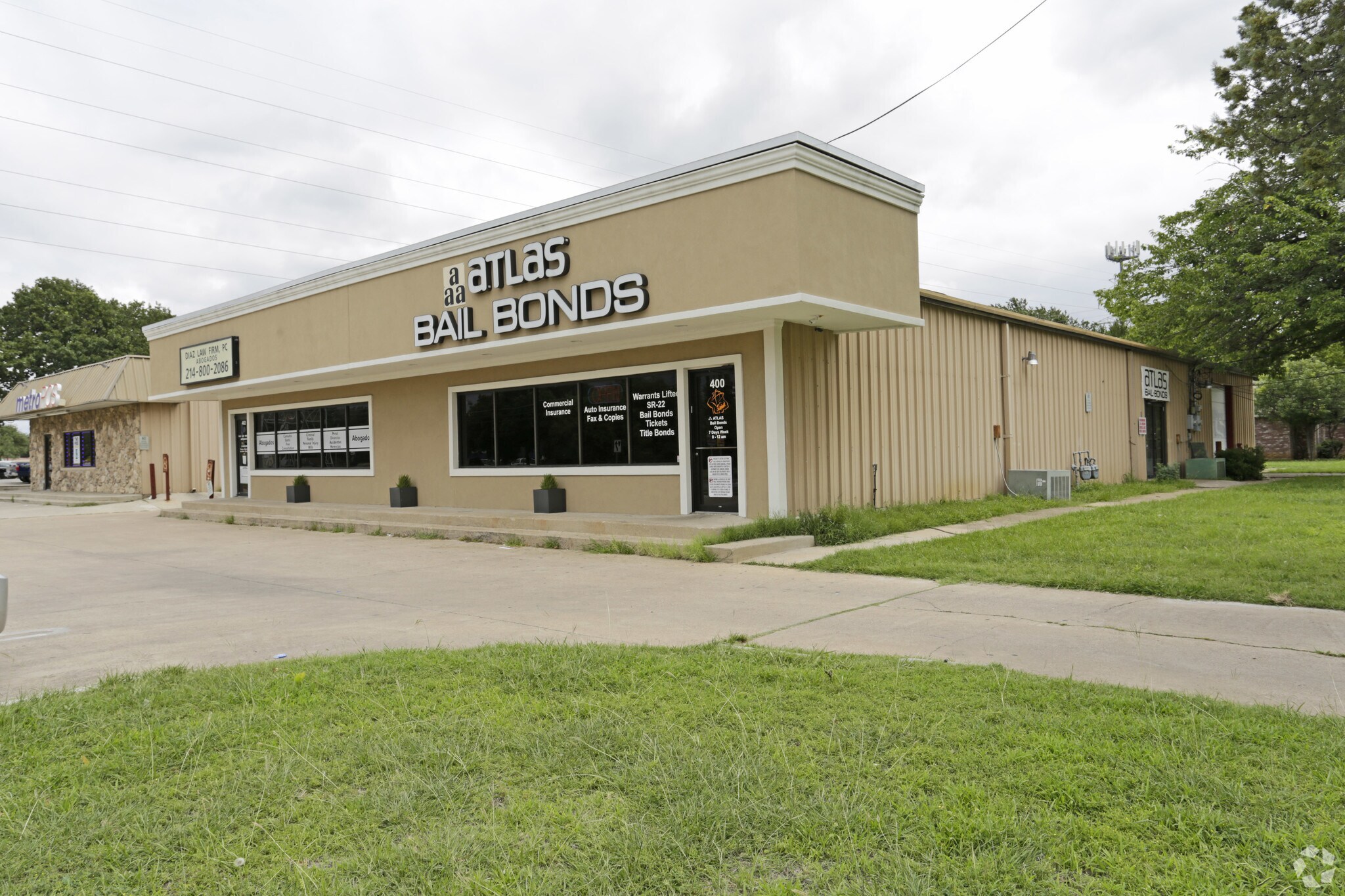 400-404 N O'Connor Rd, Irving, TX for sale Primary Photo- Image 1 of 1