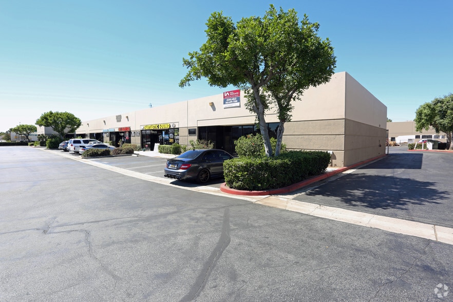 10550 Ramona Ave, Montclair, CA for lease - Primary Photo - Image 1 of 7