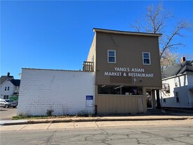 416 Putnam St, Eau Claire WI - Commercial Kitchen