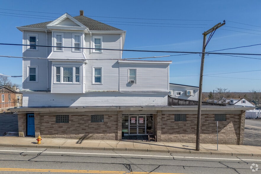 42-46 Main Rd, Tiverton, RI for sale - Primary Photo - Image 1 of 1