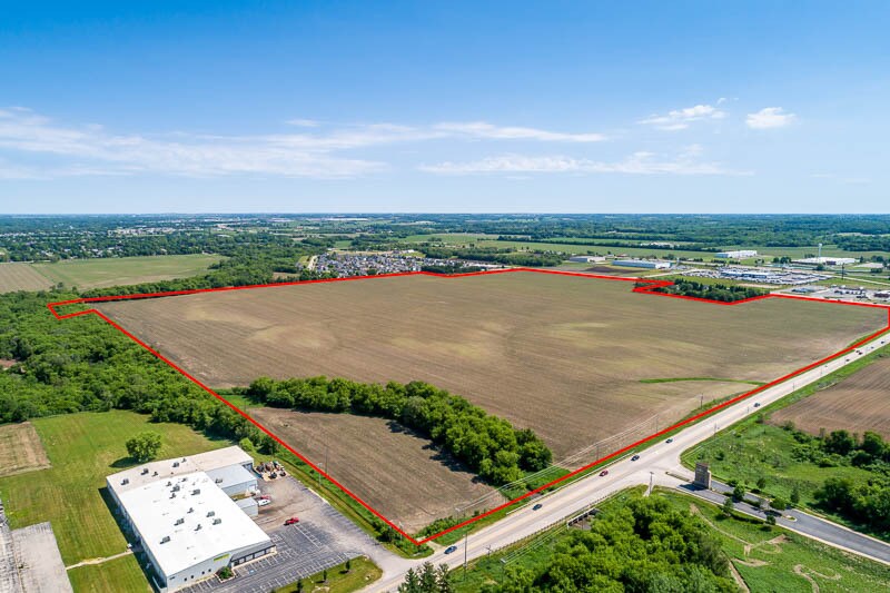 56 W Rockton Rd, Roscoe, IL 61073