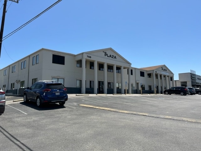 705 US Highway 281, Marble Falls, TX for lease - Building Photo - Image 1 of 4