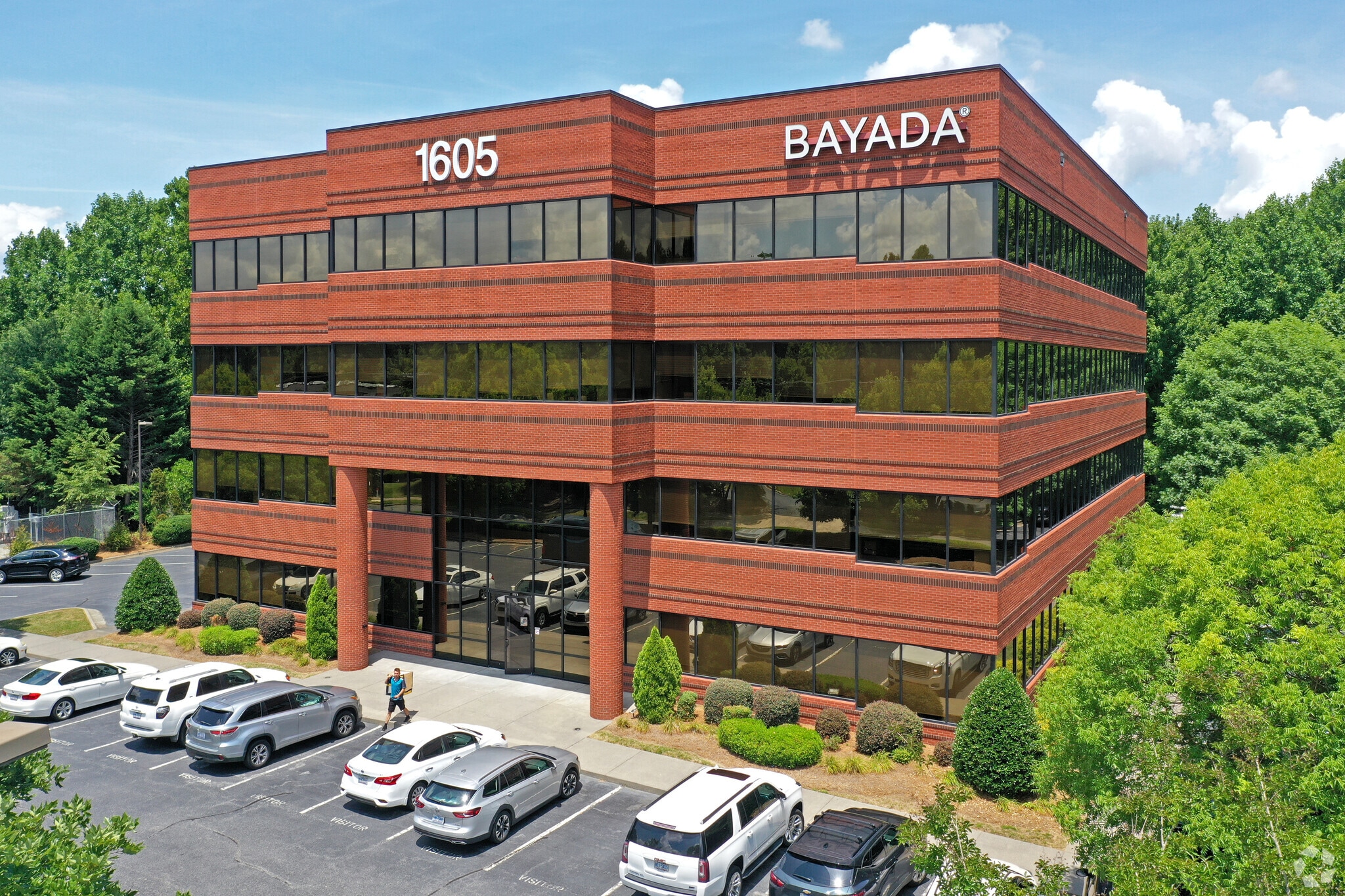 1605 Westbrook Plaza Dr, Winston-Salem, NC for lease Building Photo- Image 1 of 8