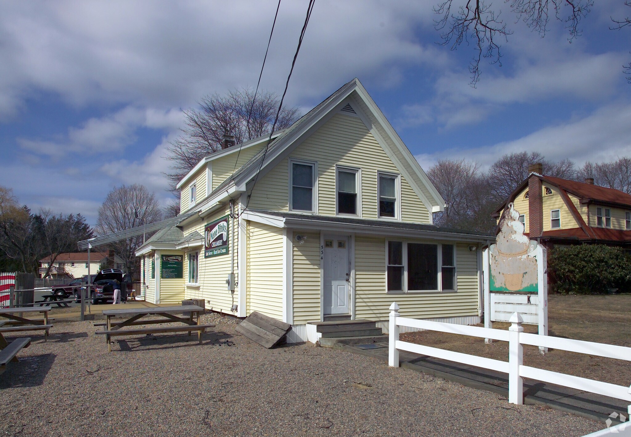 534 Broadway, Raynham, MA for sale Primary Photo- Image 1 of 1