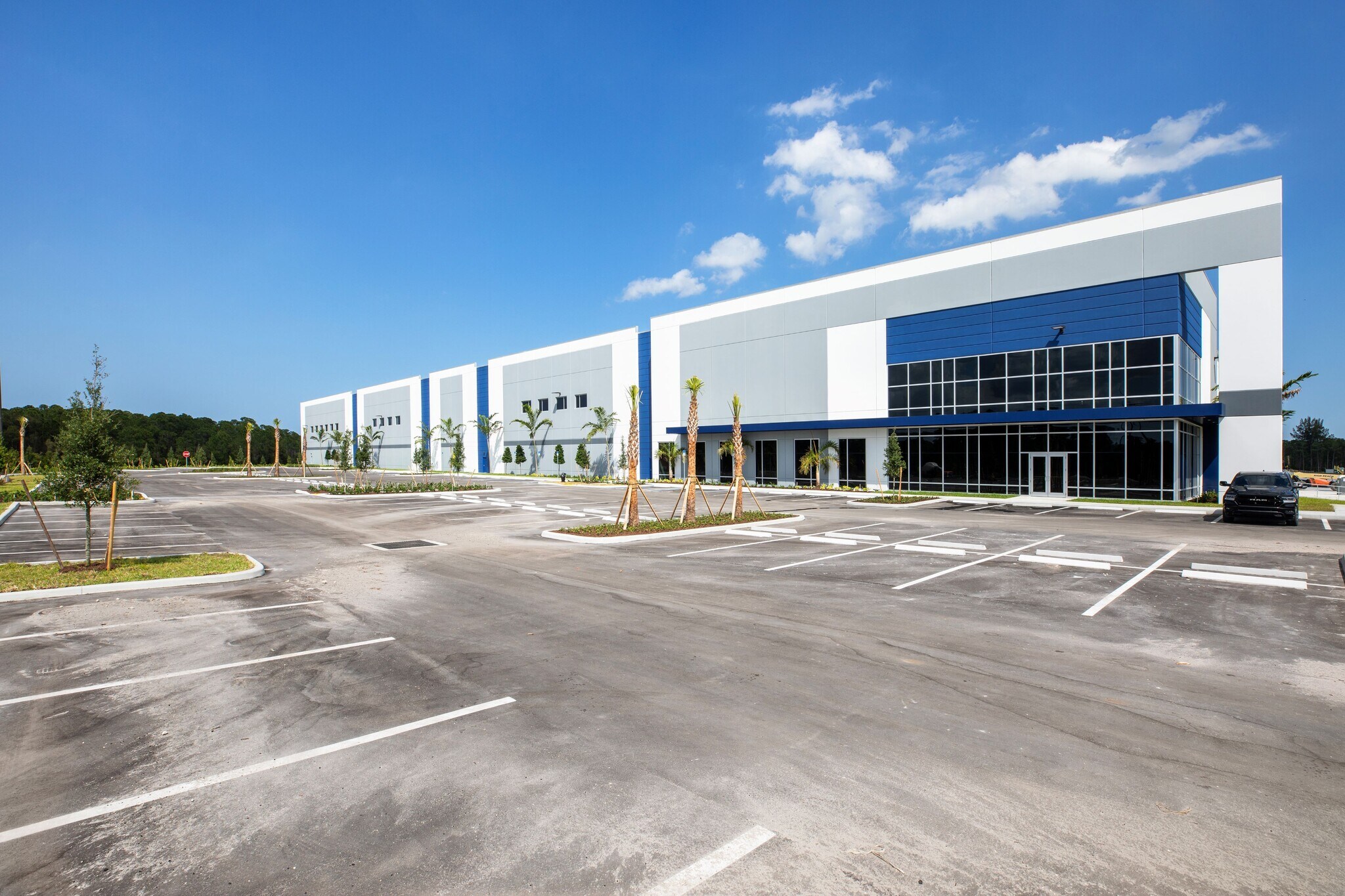 15500 Venture Way, Jupiter, FL 33478 Beeline Logistics Center