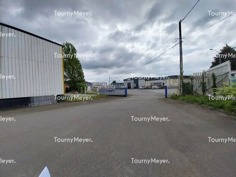 Industrial in Brest for lease - Building Photo - Image 3 of 7