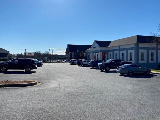 1 Real Estate Way Spartanburg Sc 29302 Office For Lease Loopnet Com