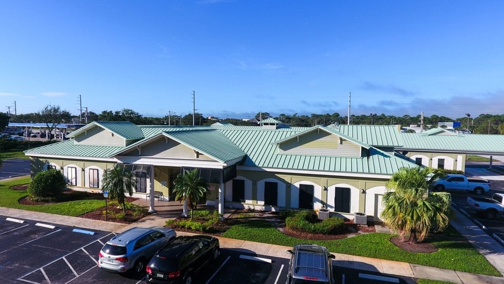 3395-3405 NW Federal Hwy, Jensen Beach, FL for sale - Building Photo - Image 2 of 32