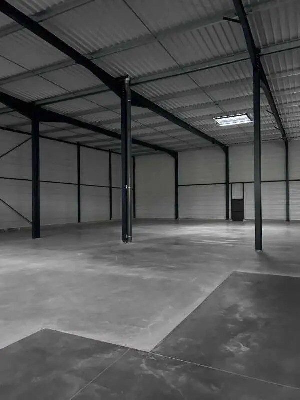 Office in Miribel for lease Building Photo- Image 1 of 12