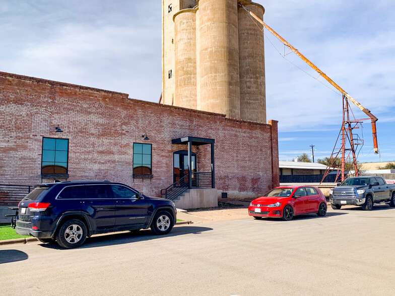 702 N 2nd St, Abilene, TX for sale - Building Photo - Image 1 of 1