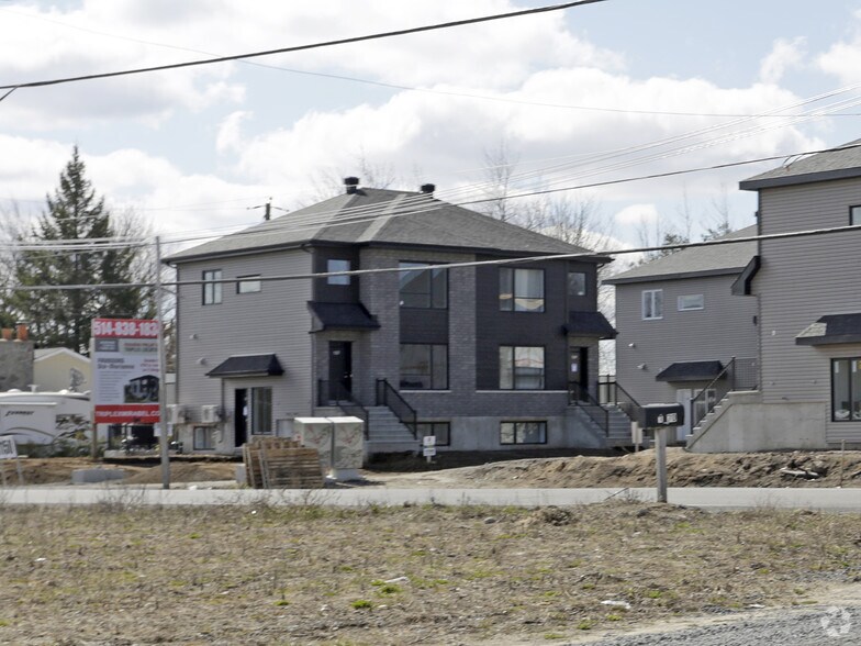 11150 Montée Sainte-Marianne, Mirabel, QC for sale - Primary Photo - Image 1 of 2