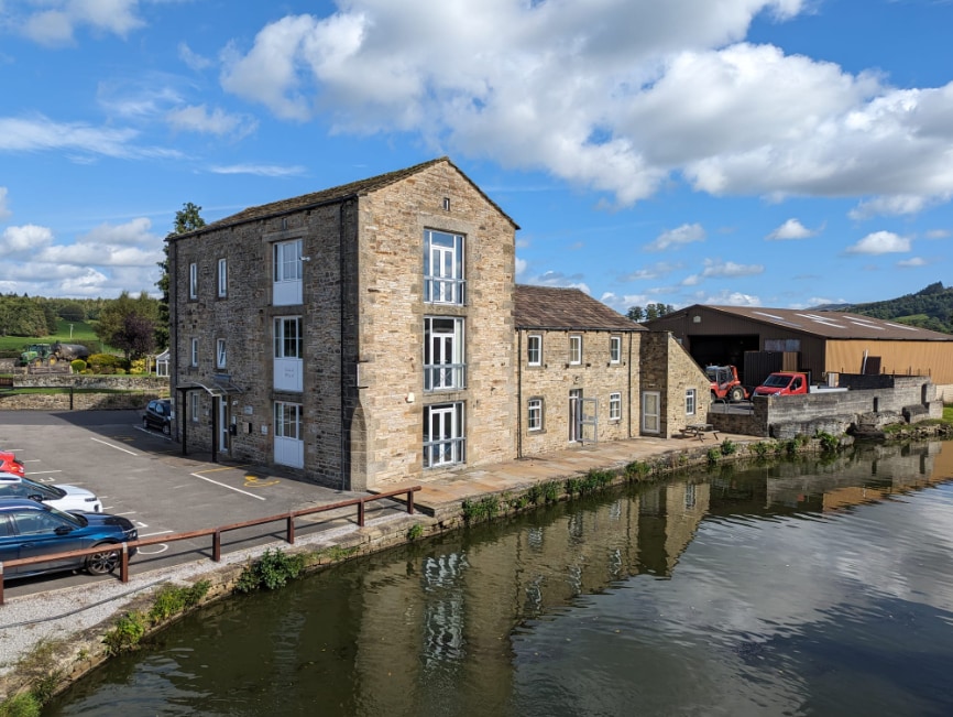 Eshton Rd, Skipton, BD23 3PN