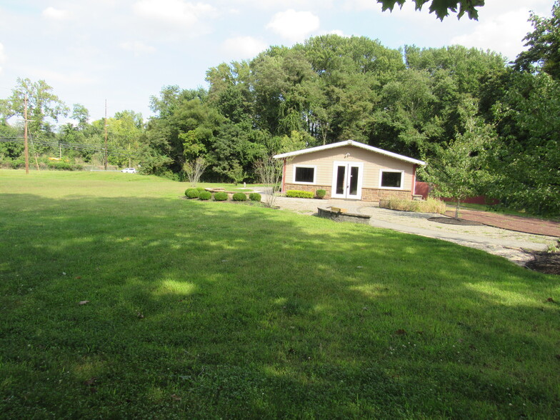 2 Conover Rd, Millstone Township, NJ for sale - Building Photo - Image 1 of 1