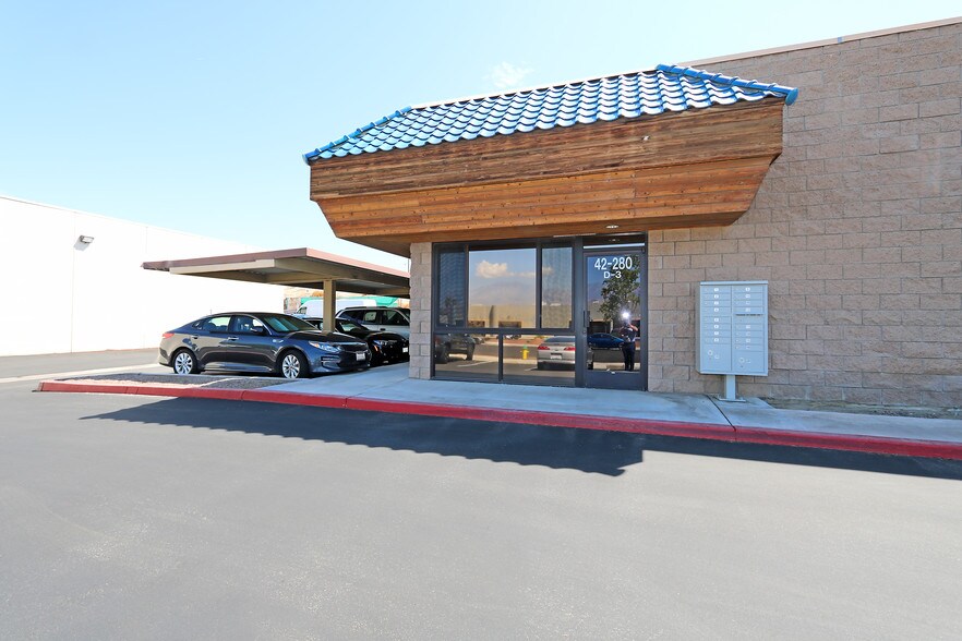 42280 Beacon Hl, Palm Desert, CA for sale - Building Photo - Image 1 of 1