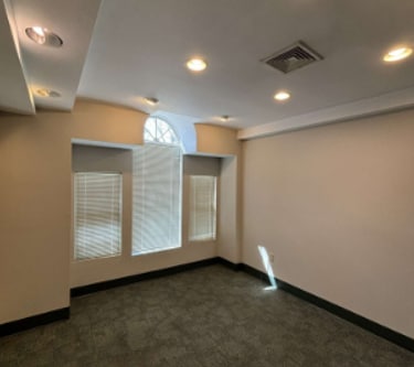 450 Veterans Memorial Pky, East Providence, RI for sale - Interior Photo - Image 3 of 5