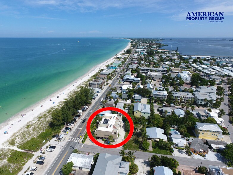 403 Gulf Dr, Bradenton Beach, FL for sale - Building Photo - Image 1 of 1