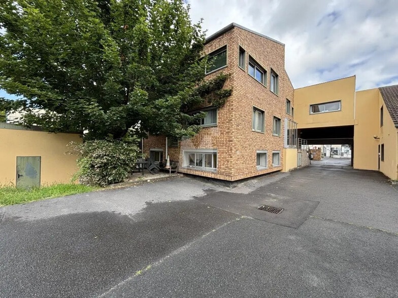 Office in Longjumeau for sale - Building Photo - Image 2 of 16