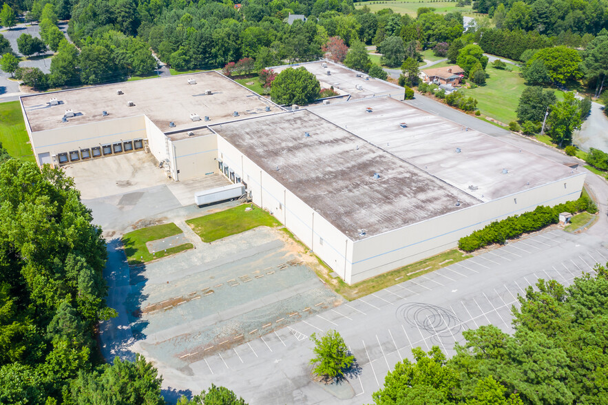 144 Old Lystra Rd, Chapel Hill, NC for lease - Building Photo - Image 2 of 4