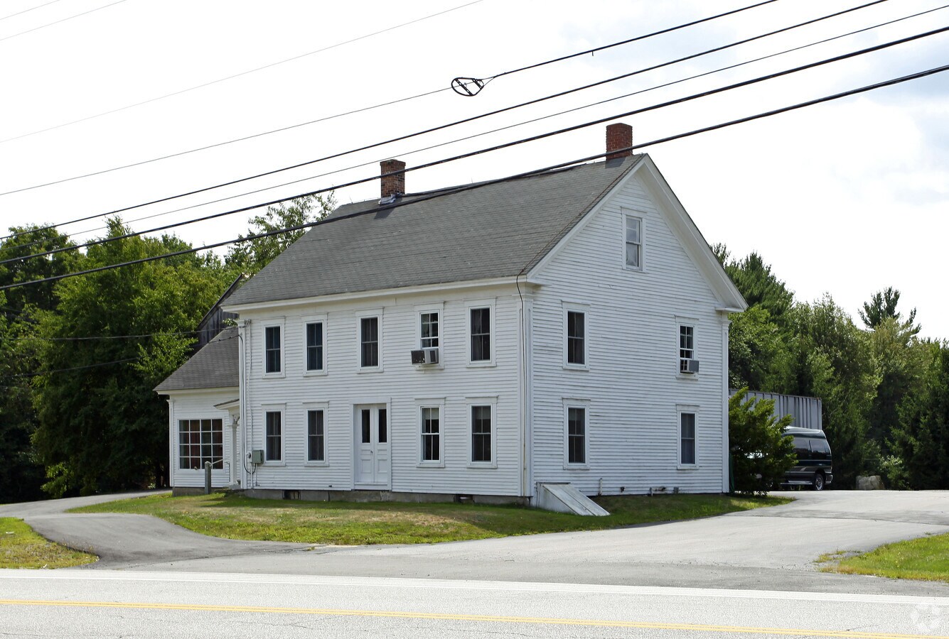69 Dover Rd, Chichester, NH 03258
