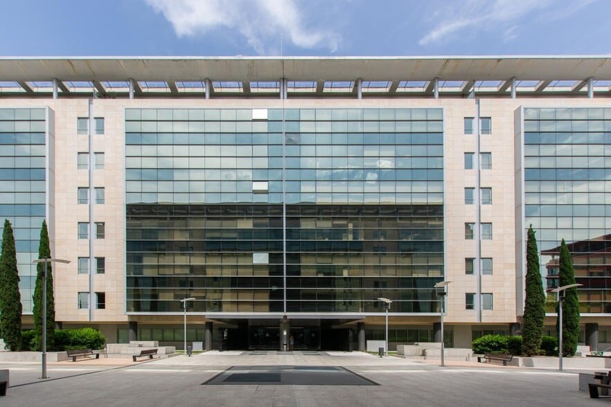 Office in Rivas-Vaciamadrid, Madrid for lease - Building Photo - Image 3 of 9