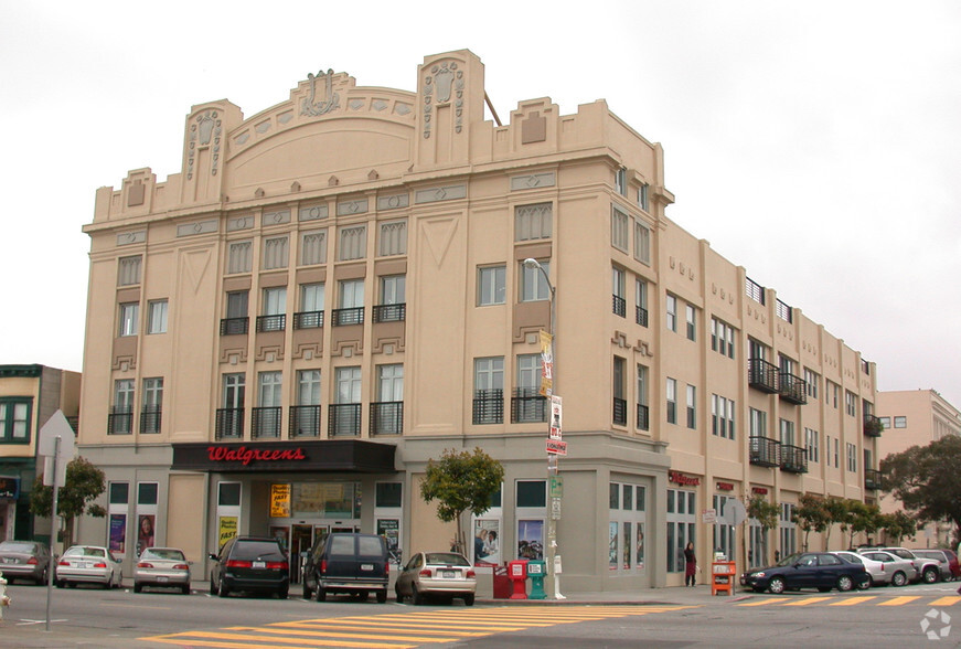 745 Clement St, San Francisco, CA for lease - Building Photo - Image 3 of 5