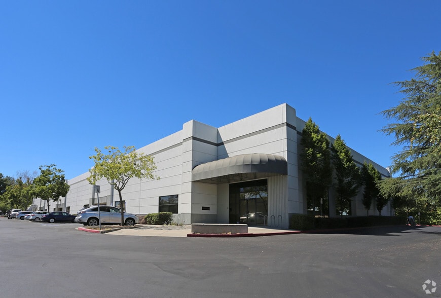 6052 Industrial Way, Livermore, CA for lease - Building Photo - Image 1 of 4