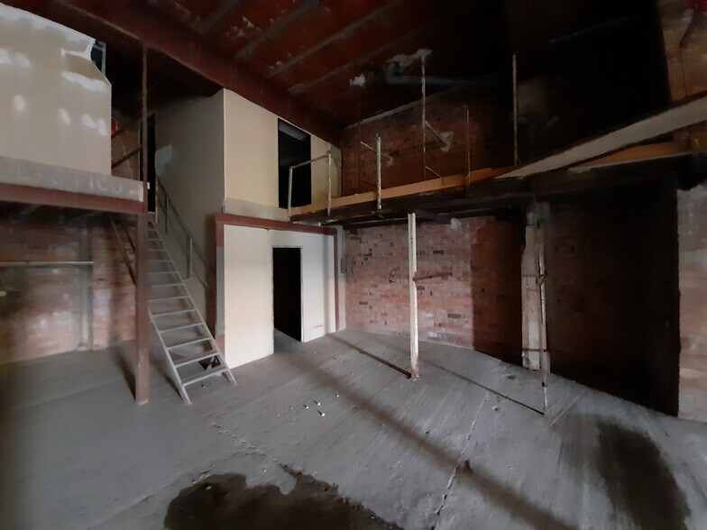 Retail in Lleida for sale - Building Photo - Image 3 of 12