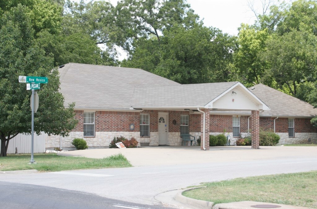 200 N New Mexico Dr, Celina, TX 75009